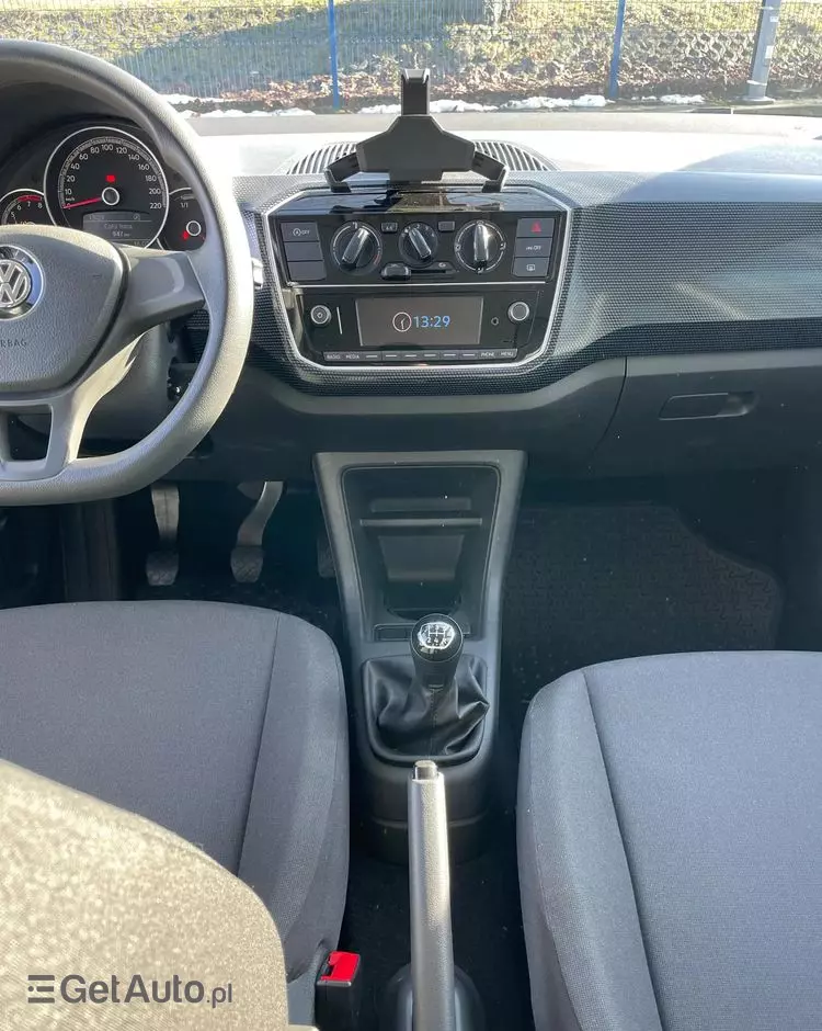 VOLKSWAGEN Up! 