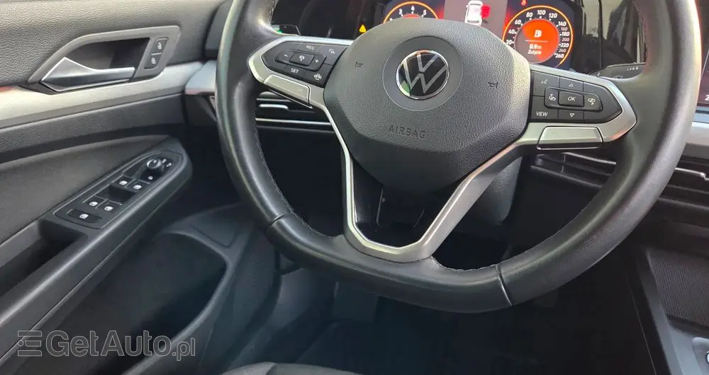 VOLKSWAGEN Golf 1.5 TSI EVO Life