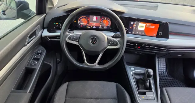 VOLKSWAGEN Golf 1.5 TSI EVO Life