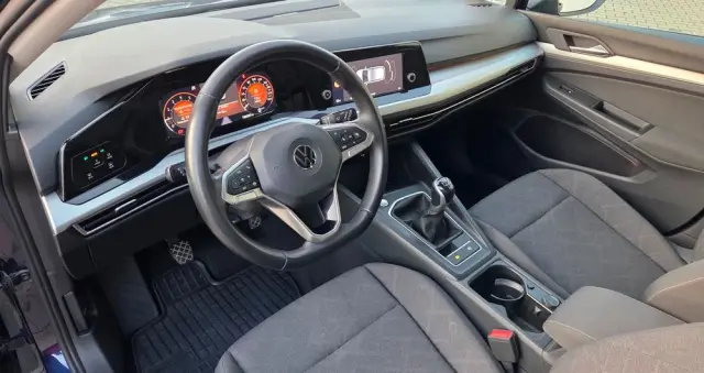VOLKSWAGEN Golf 1.5 TSI EVO Life