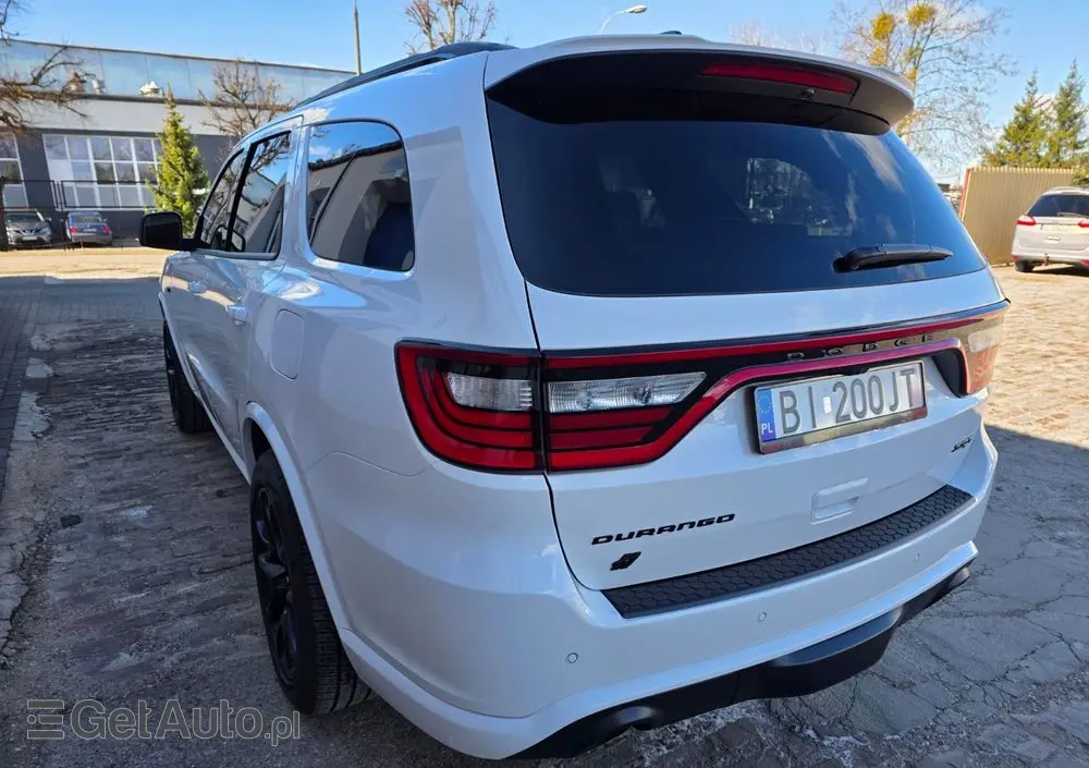 DODGE Durango Ver-6-4-srt