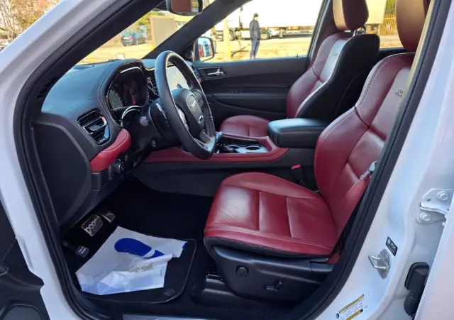 DODGE Durango Ver-6-4-srt