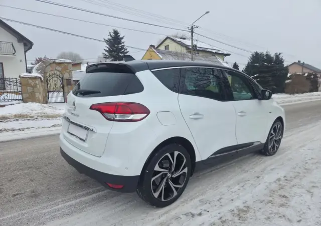 RENAULT Scenic BLUE dCi 120 EDC BUSINESS EDITION