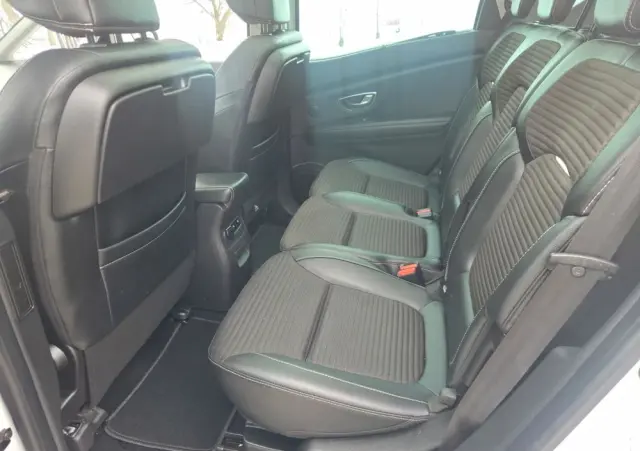 RENAULT Scenic BLUE dCi 120 EDC BUSINESS EDITION