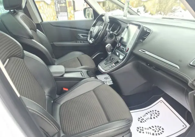 RENAULT Scenic BLUE dCi 120 EDC BUSINESS EDITION