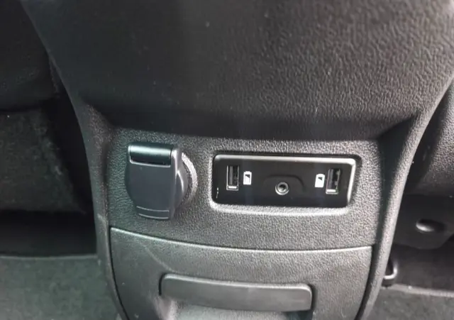 RENAULT Scenic BLUE dCi 120 EDC BUSINESS EDITION