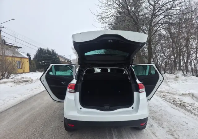 RENAULT Scenic BLUE dCi 120 EDC BUSINESS EDITION