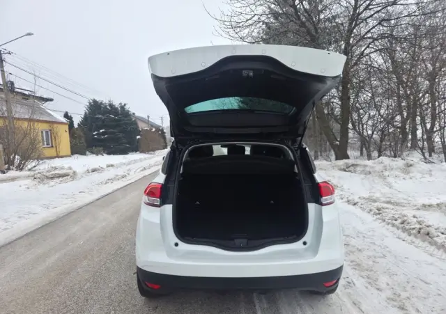 RENAULT Scenic BLUE dCi 120 EDC BUSINESS EDITION