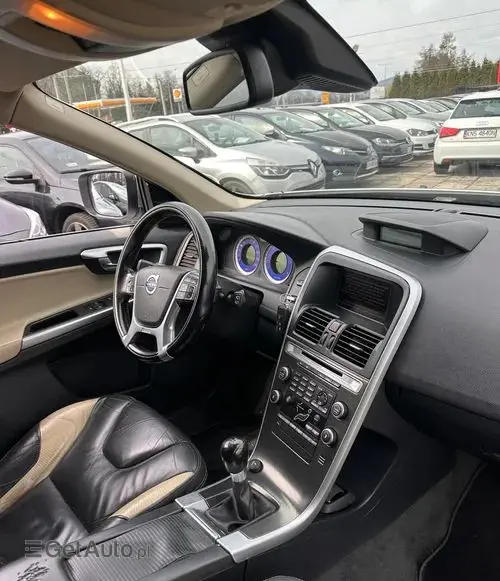 VOLVO Xc 60 