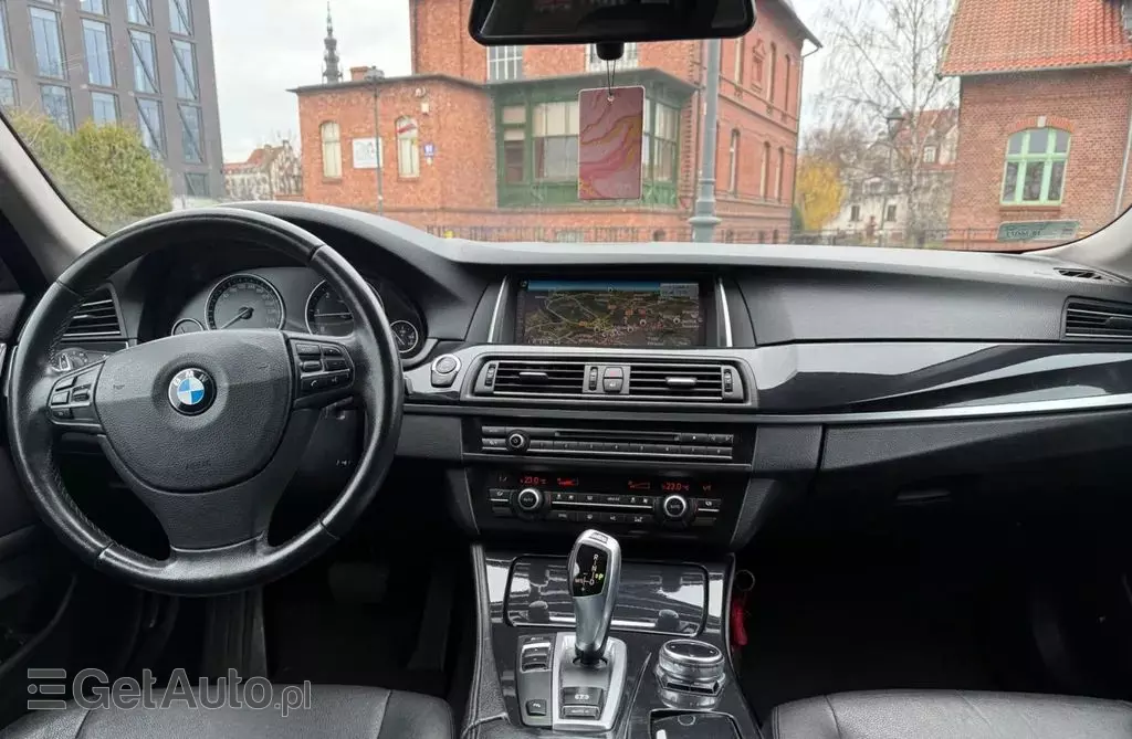 BMW Seria 5 518d (143 KM)