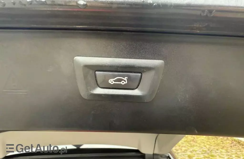 BMW Seria 5 518d (143 KM)