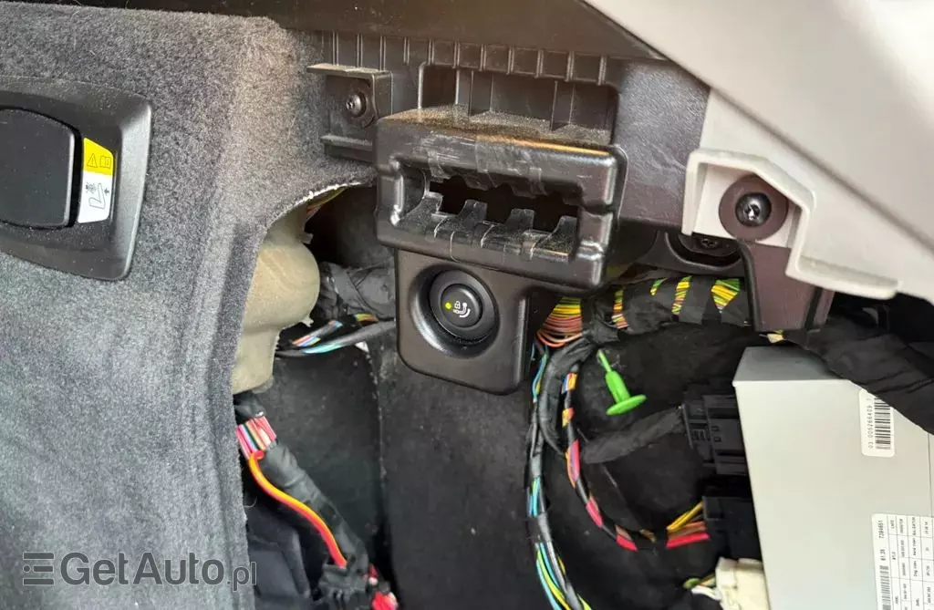 BMW Seria 5 518d (143 KM)