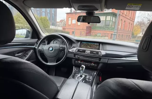 BMW Seria 5 518d (143 KM)