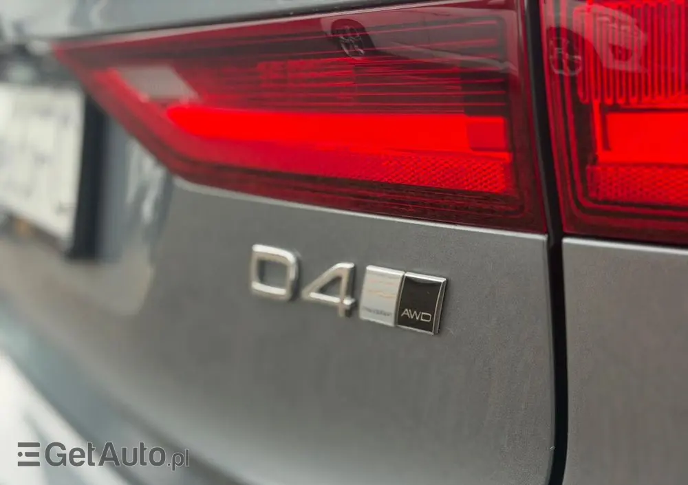 VOLVO V90 D4 AWD Geartronic Inscription