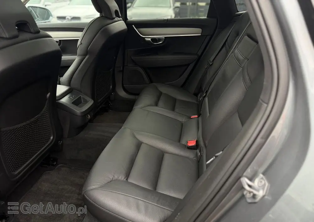VOLVO V90 D4 AWD Geartronic Inscription