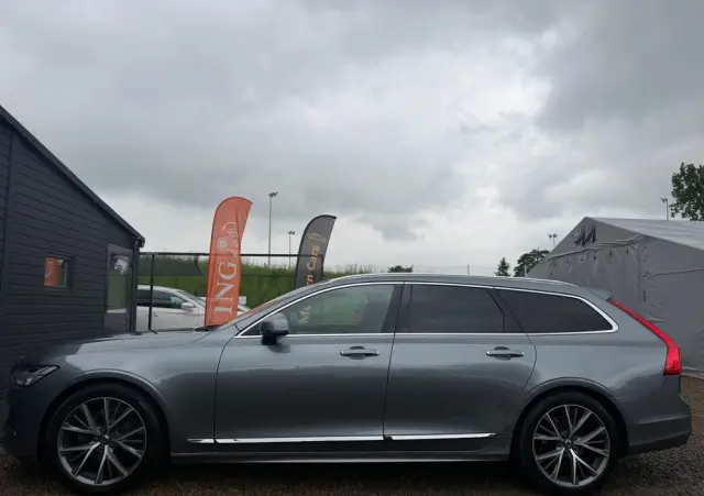 VOLVO V90 D4 AWD Geartronic Inscription