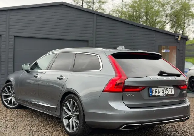 VOLVO V90 D4 AWD Geartronic Inscription