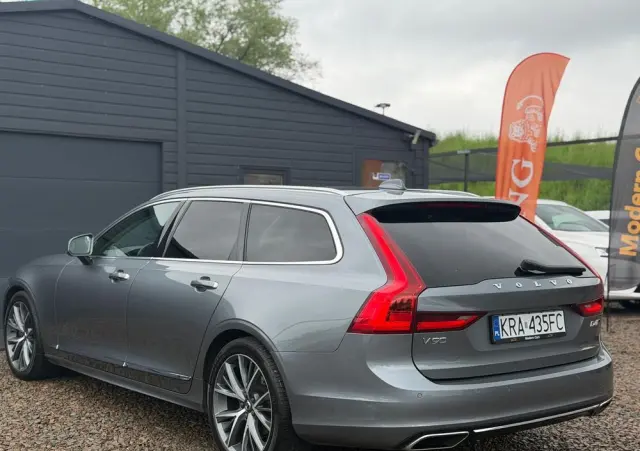 VOLVO V90 D4 AWD Geartronic Inscription