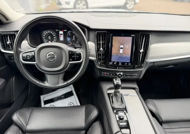VOLVO V90 D4 AWD Geartronic Inscription