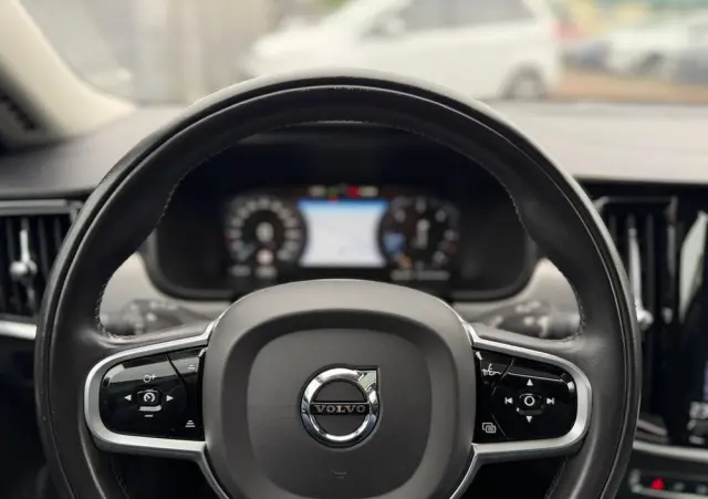 VOLVO V90 D4 AWD Geartronic Inscription