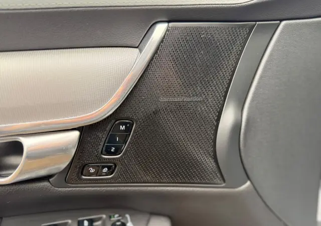 VOLVO V90 D4 AWD Geartronic Inscription