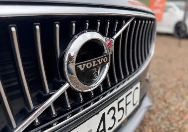 VOLVO V90 D4 AWD Geartronic Inscription