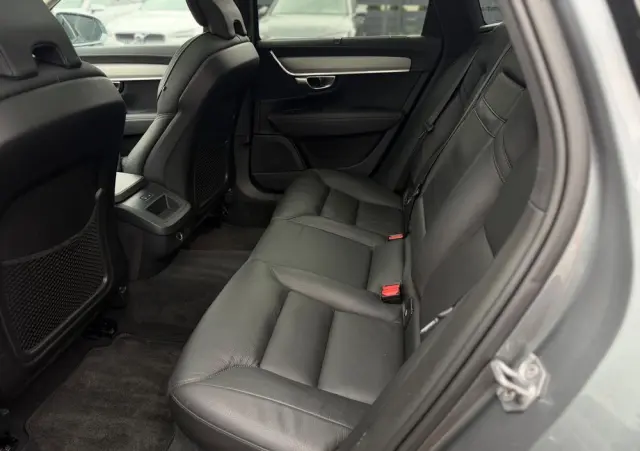 VOLVO V90 D4 AWD Geartronic Inscription