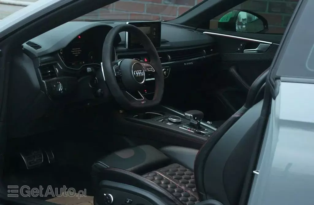 AUDI Rs5 