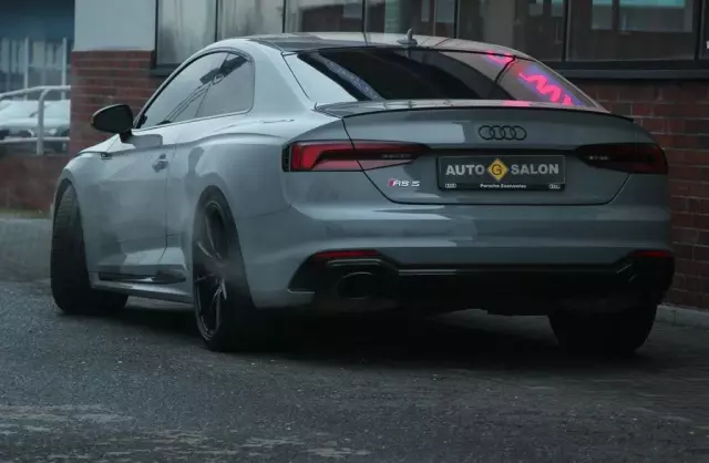 AUDI Rs5 