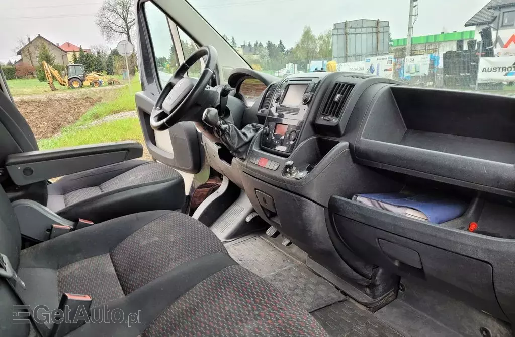 PEUGEOT Boxer 