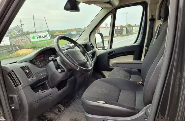 PEUGEOT Boxer 