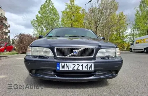 VOLVO C70 