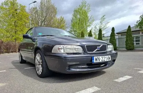 VOLVO C70 