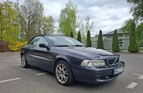 VOLVO C70 