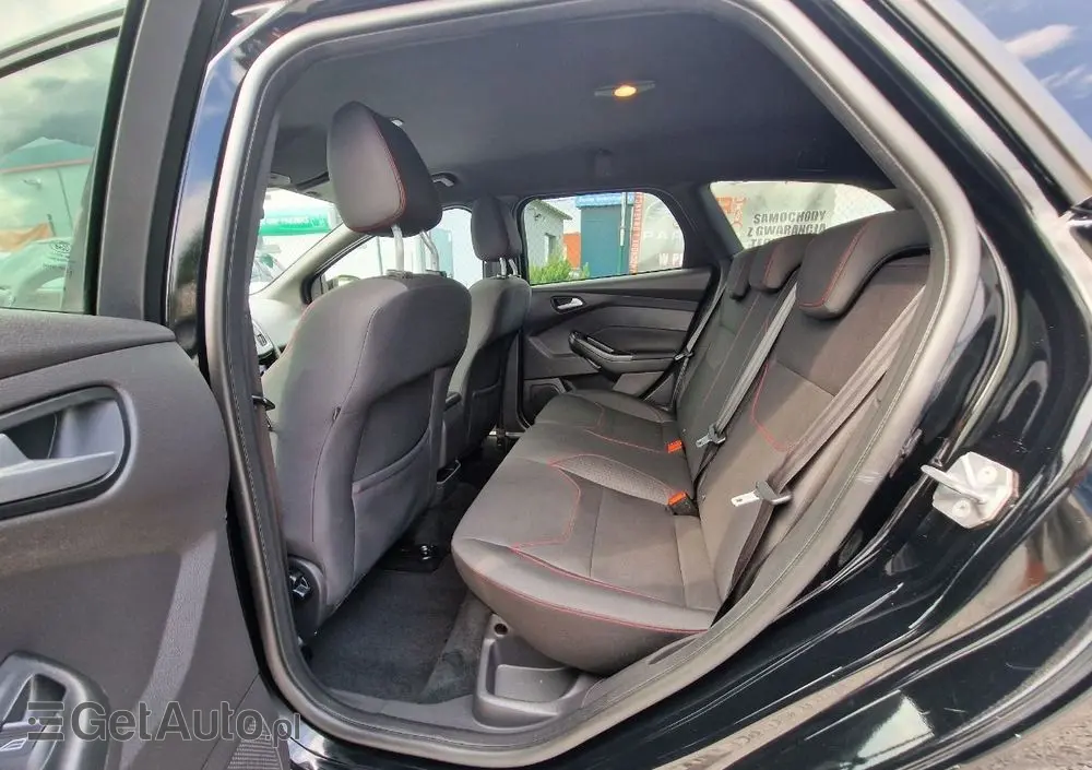 FORD Focus SW 1.0 EcoBoost ST-Line Red ASS