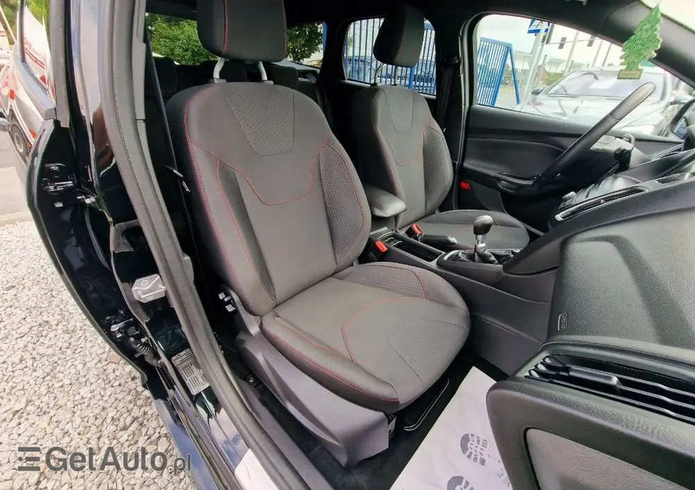 FORD Focus SW 1.0 EcoBoost ST-Line Red ASS