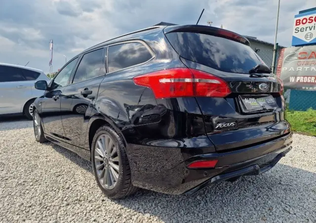 FORD Focus SW 1.0 EcoBoost ST-Line Red ASS