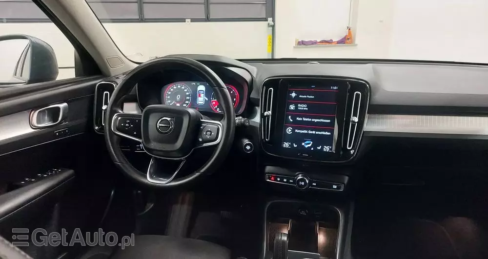 VOLVO XC 40 D3 R-Design