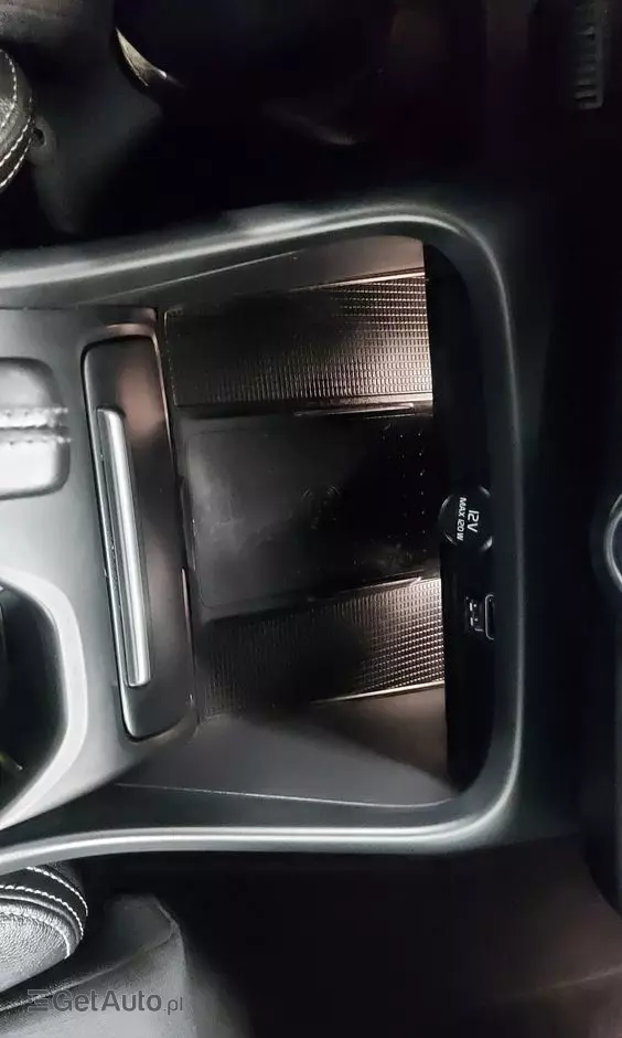 VOLVO XC 40 D3 R-Design