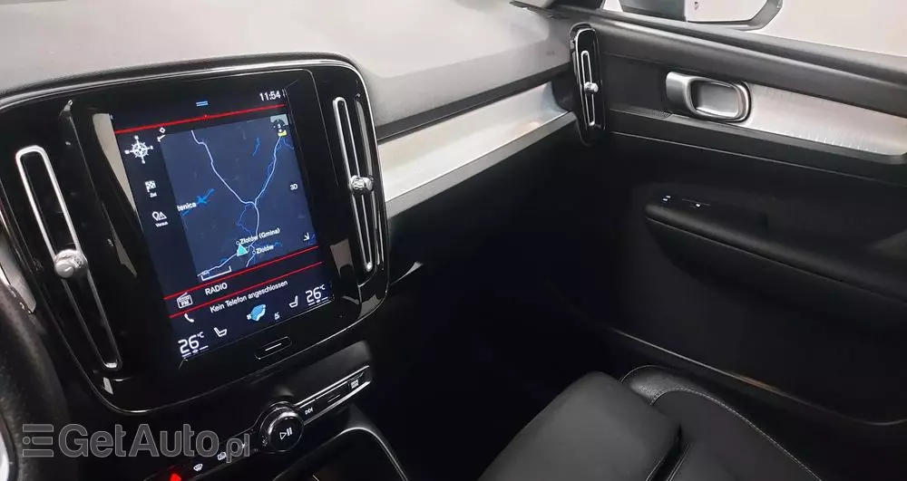 VOLVO XC 40 D3 R-Design