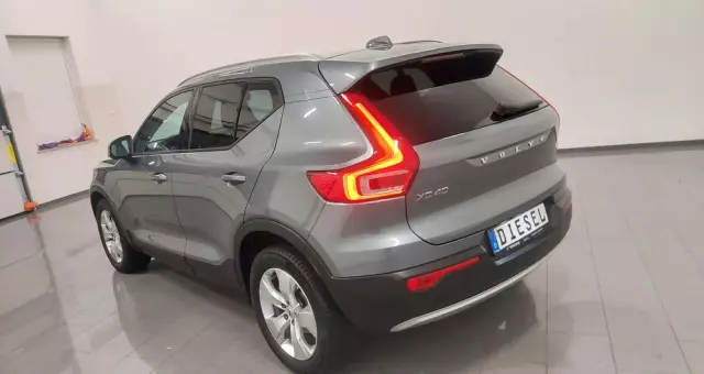 VOLVO XC 40 D3 R-Design