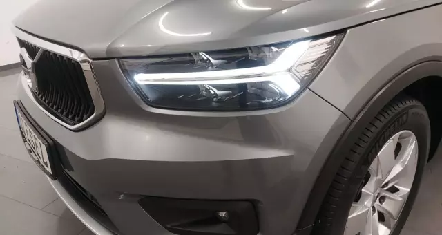 VOLVO XC 40 D3 R-Design