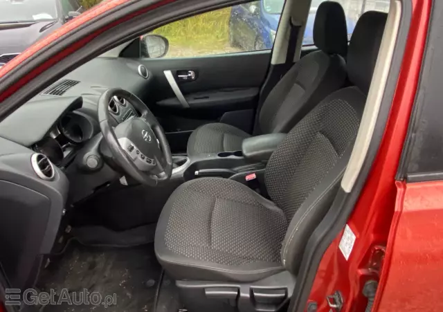 NISSAN Qashqai 2.0 acenta