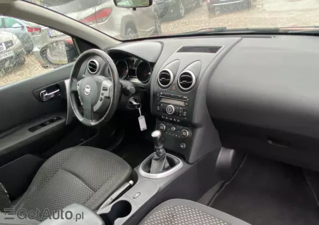 NISSAN Qashqai 2.0 acenta