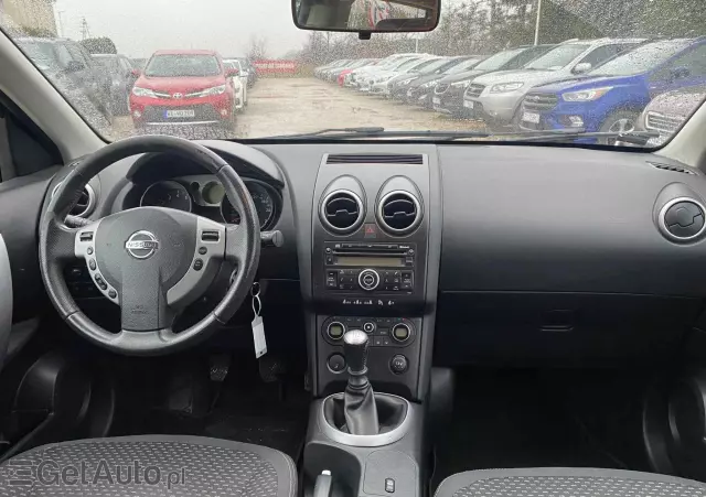 NISSAN Qashqai 2.0 acenta