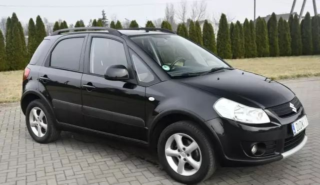 SUZUKI Sx4 