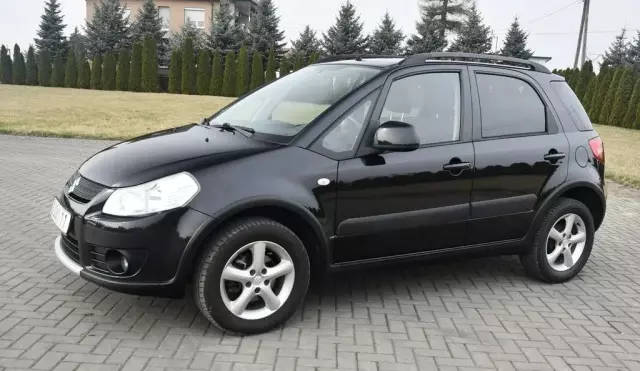 SUZUKI Sx4 