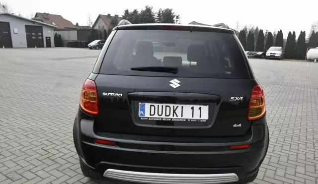SUZUKI Sx4 