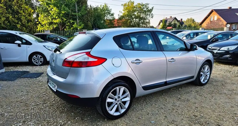 RENAULT Megane 1.6 16V 110 Paris Business