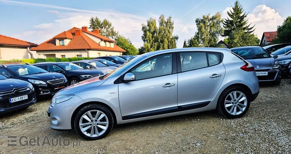 RENAULT Megane 1.6 16V 110 Paris Business